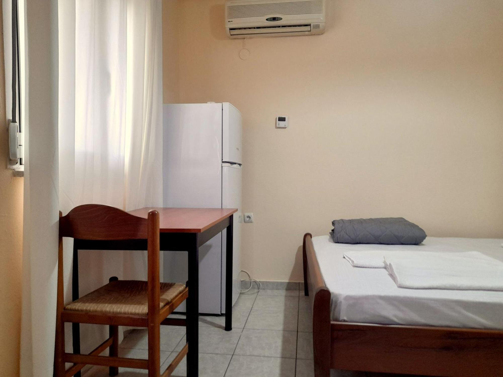 Απεριόριστη Θέα Lägenhet Larissa Exteriör bild