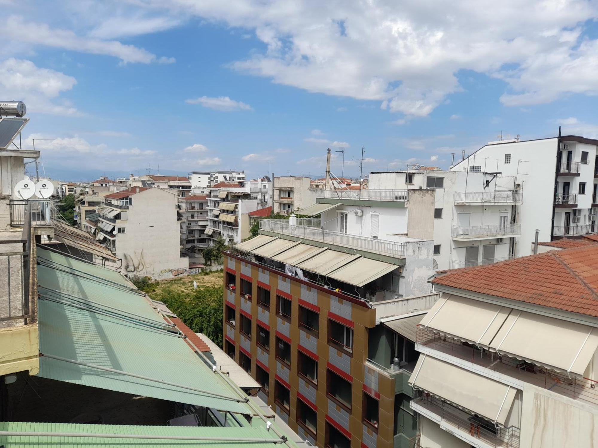 Απεριόριστη Θέα Lägenhet Larissa Exteriör bild