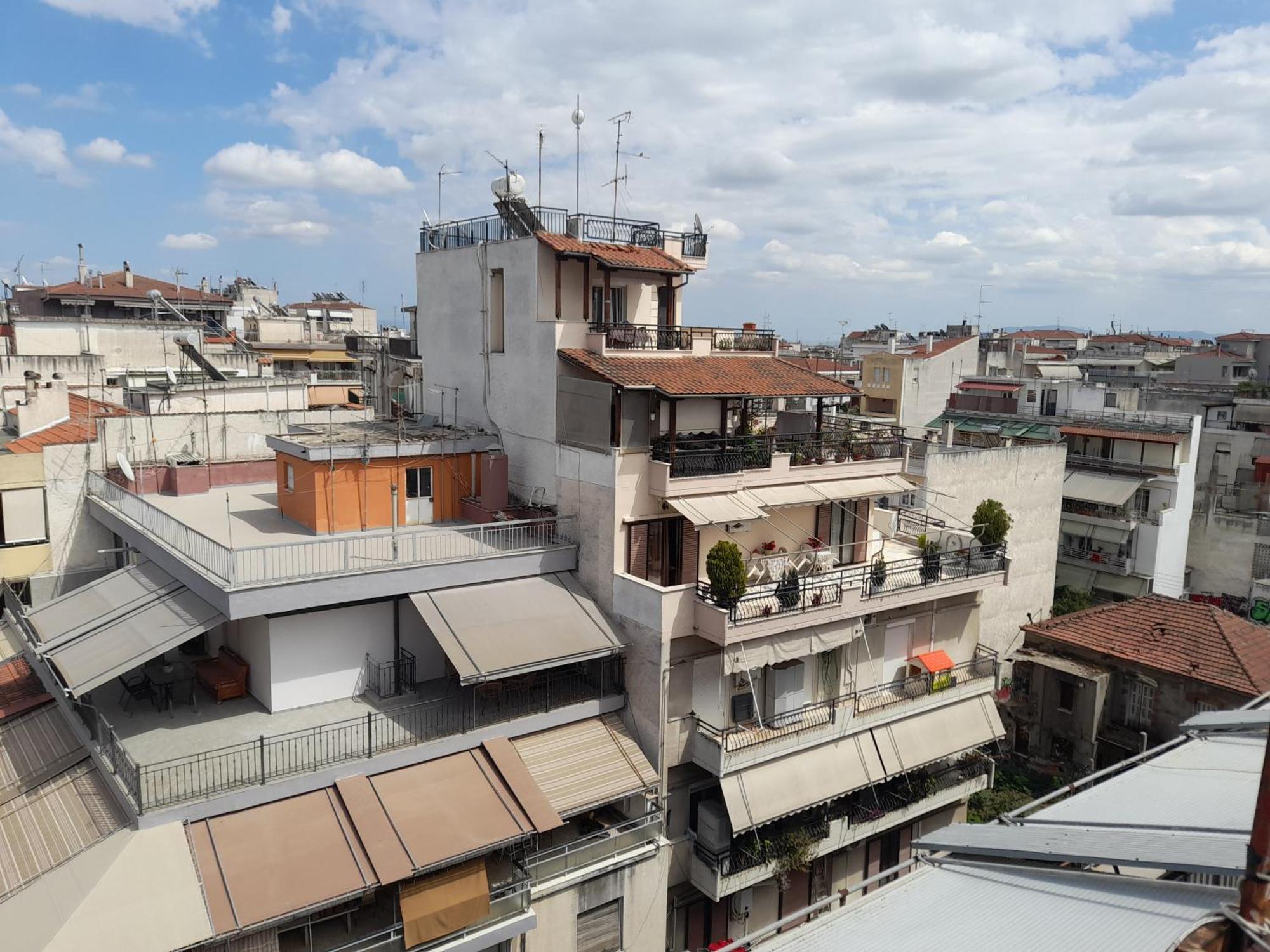 Απεριόριστη Θέα Lägenhet Larissa Exteriör bild