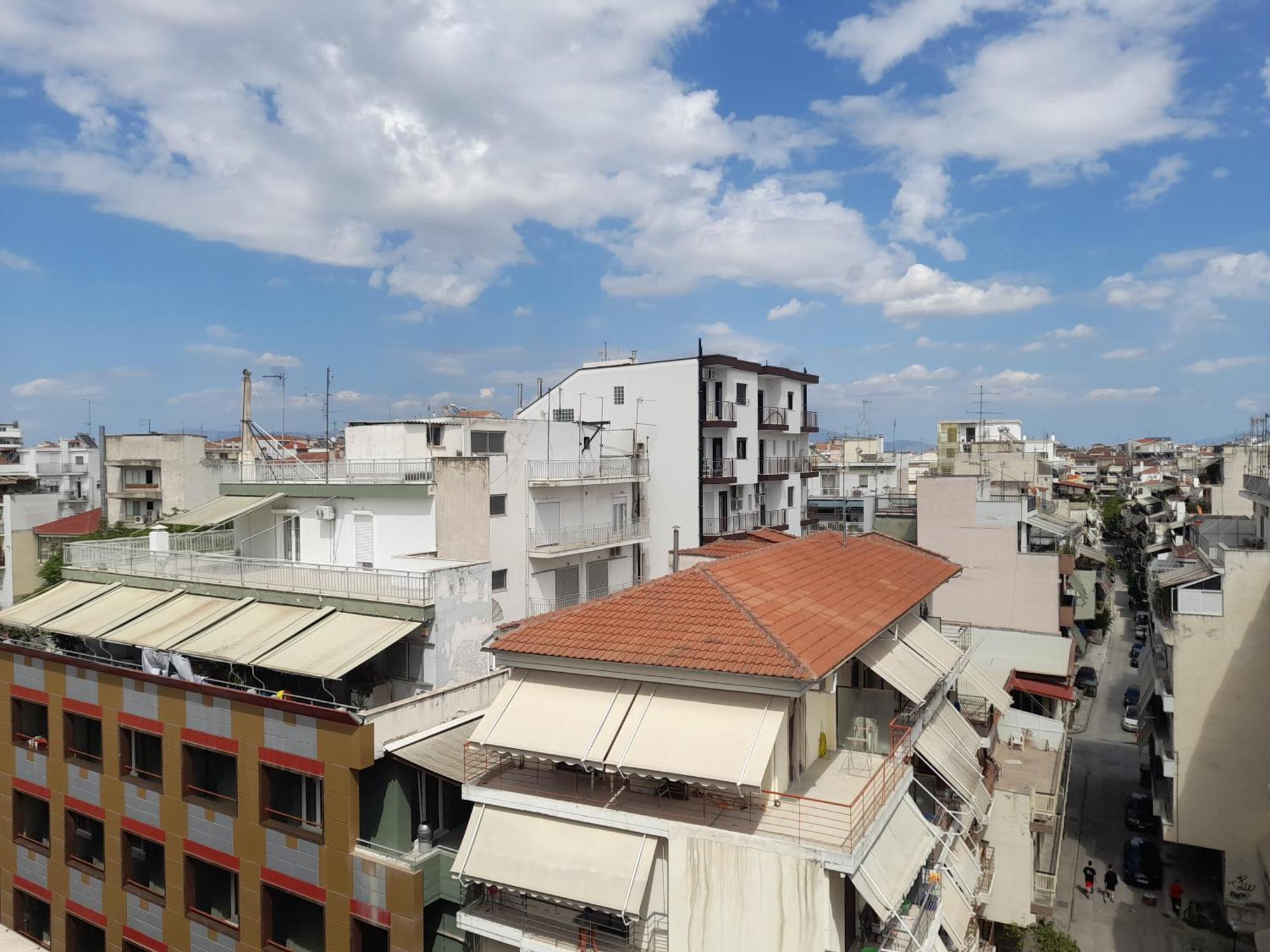 Απεριόριστη Θέα Lägenhet Larissa Exteriör bild