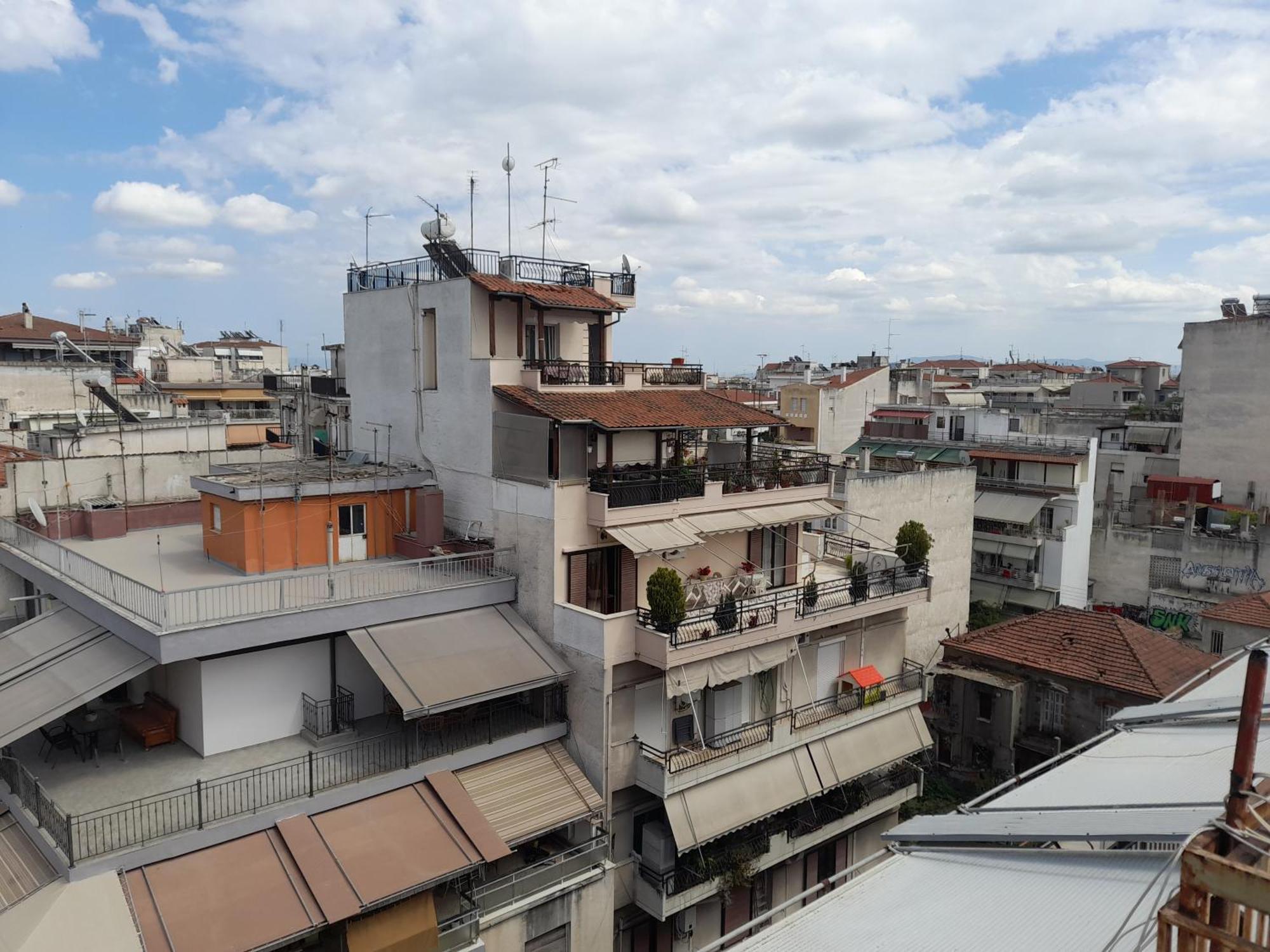 Απεριόριστη Θέα Lägenhet Larissa Exteriör bild